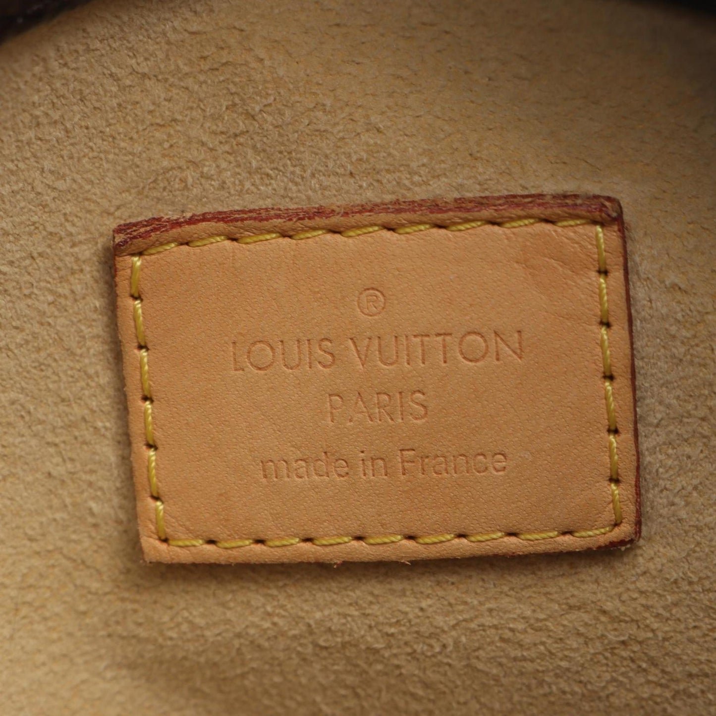 Louis Vuitton Artsy Mm Shoulder Bag