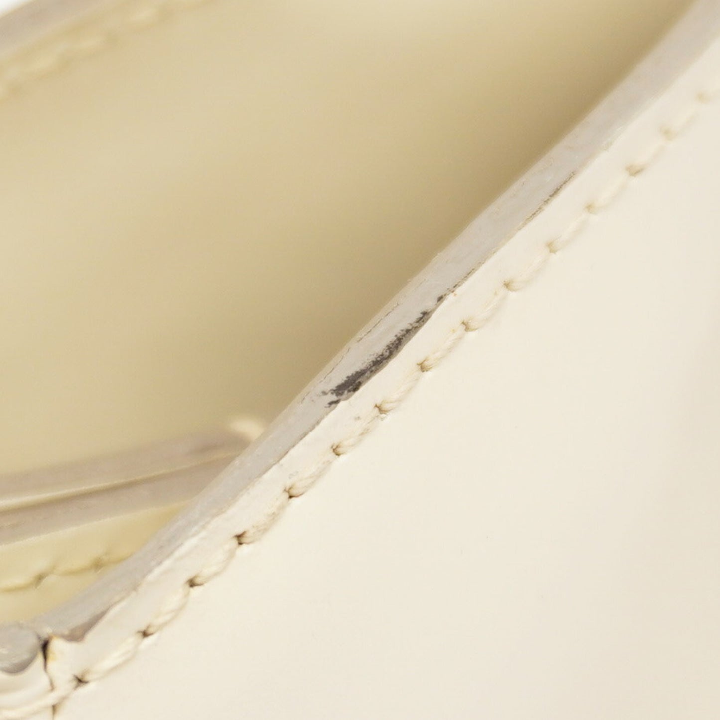 Louis Vuitton Epi Passy Pm Handbag M5926J Ivory