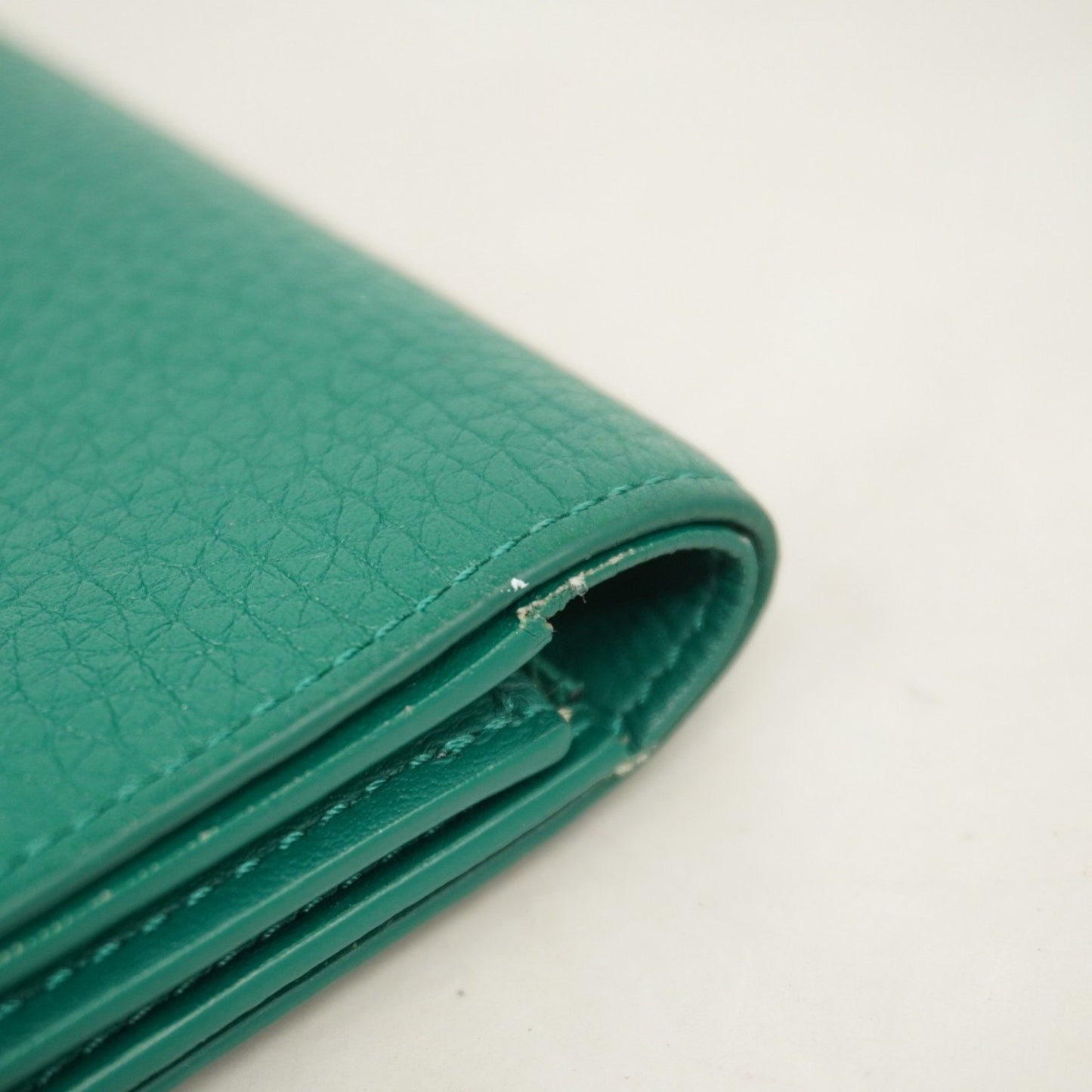 Louis Vuitton Capucines Wallet Lv Vertical Compact M82438 Emroad