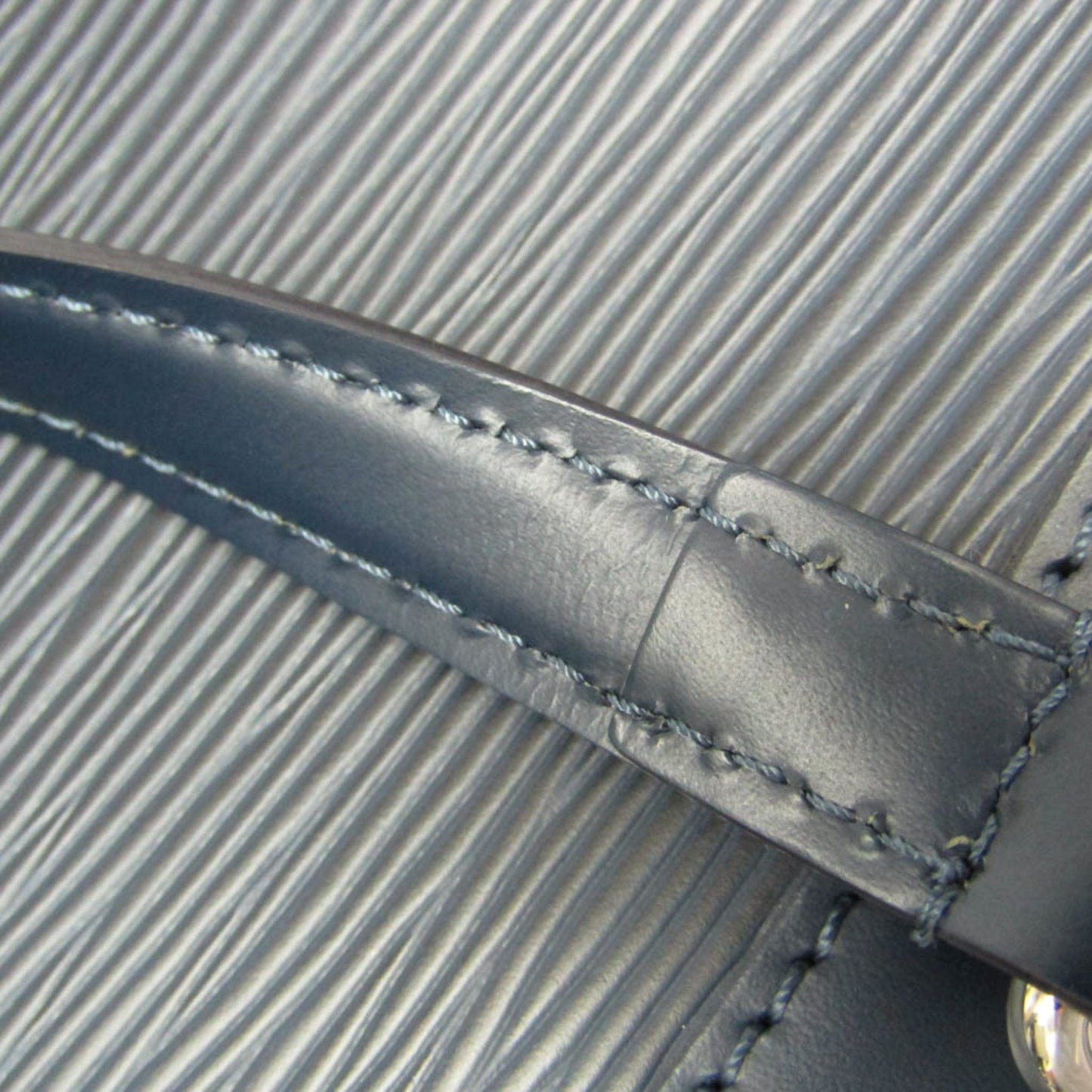 Louis Vuitton Epi Brea Mm M40821 Women'S Handbag