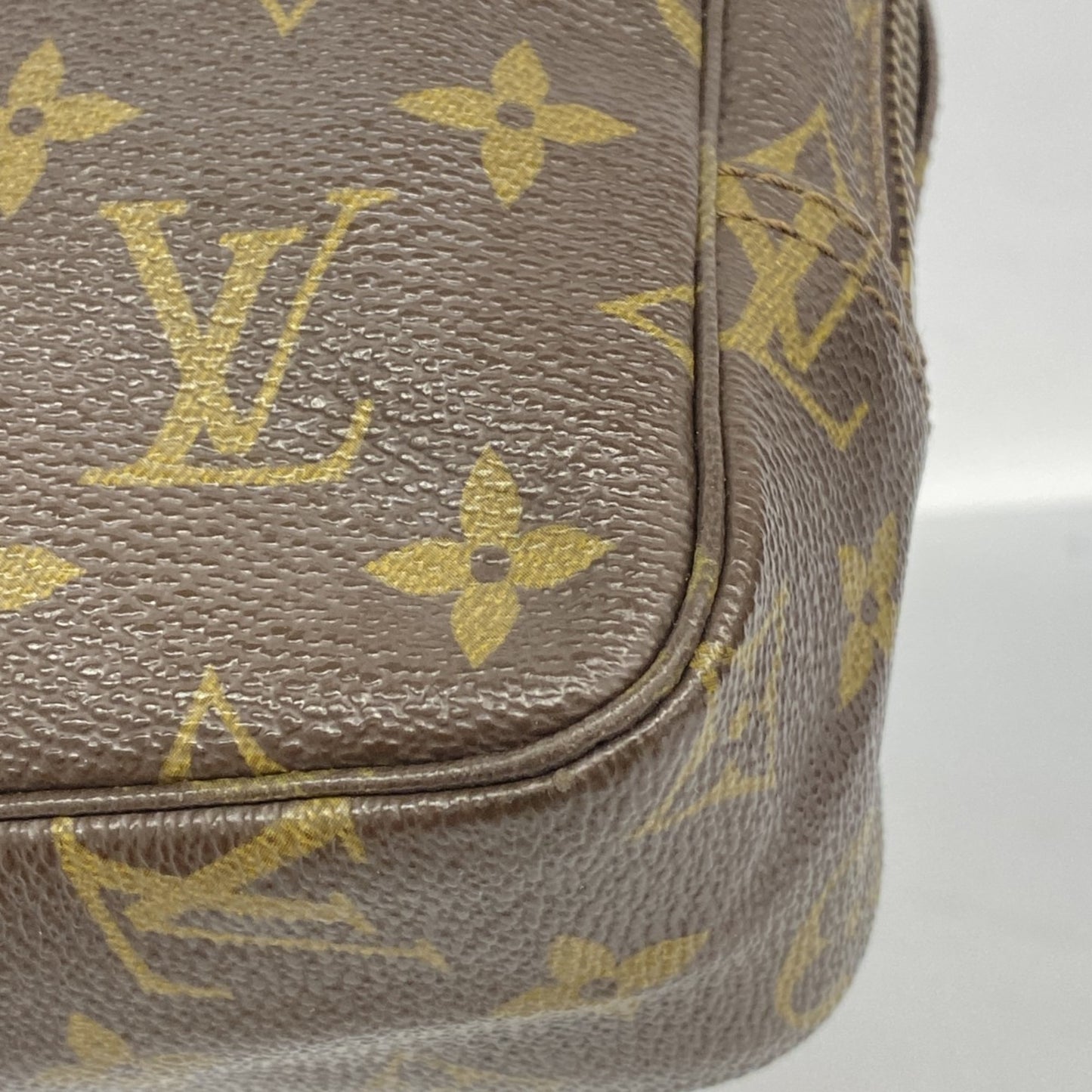 Louis Vuitton Monogram True Toilet 23 Pouch M47524 Brown