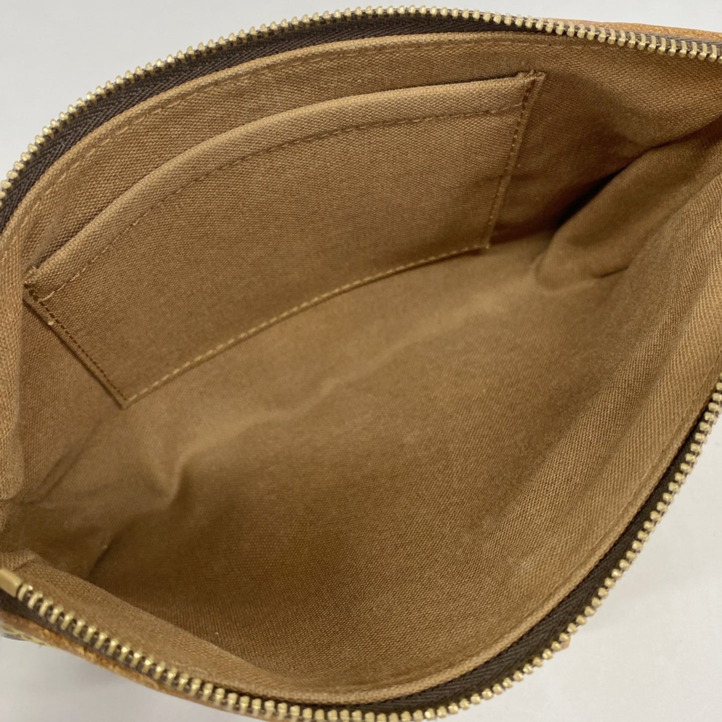 Louis Vuitton Monogram Rivet Pouch Accessoires M40141 Brown