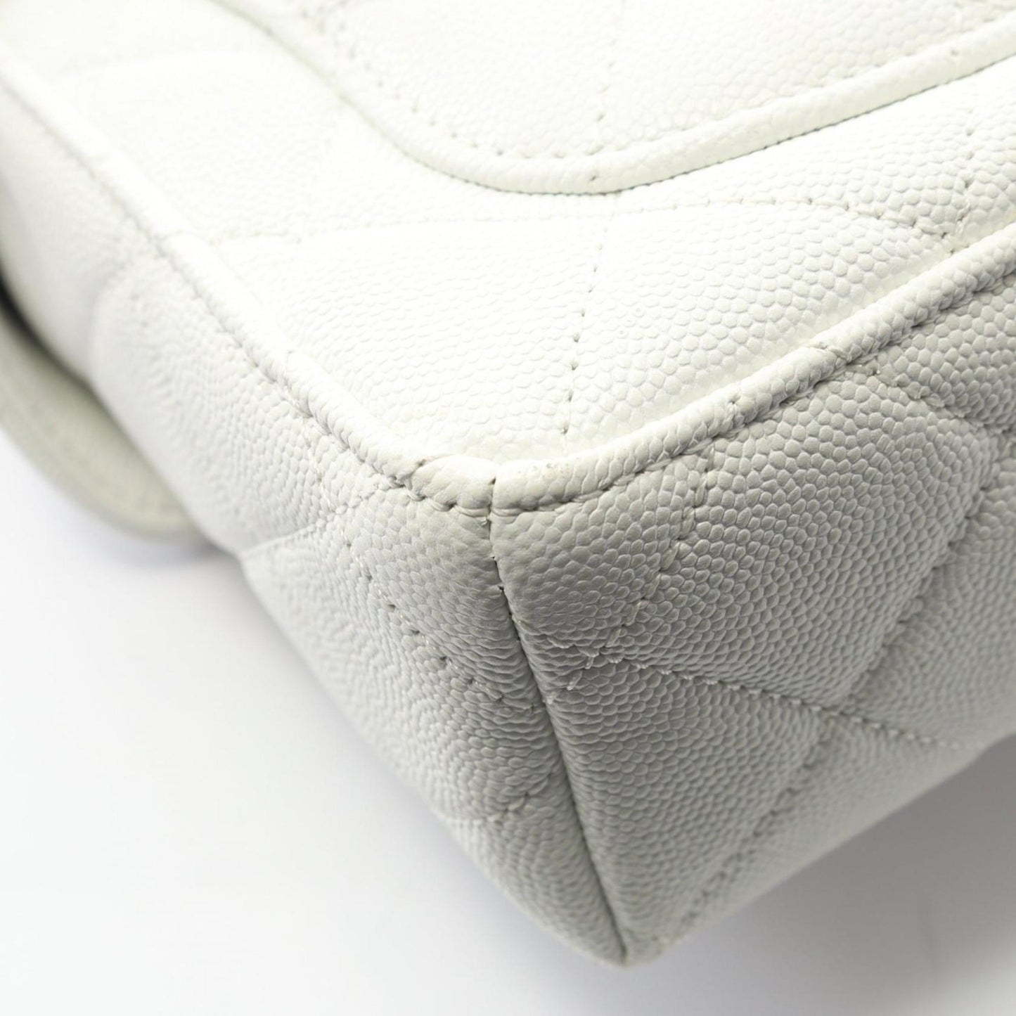 Chanel Matelasse Small Shoulder Bag In Calfskin Leather (Women'S) White As3729