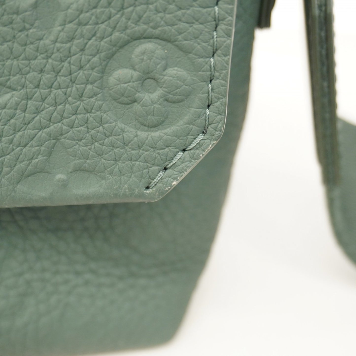 Louis Vuitton Monogram Taurillon S Cape Shoulder Bag M24439 Green