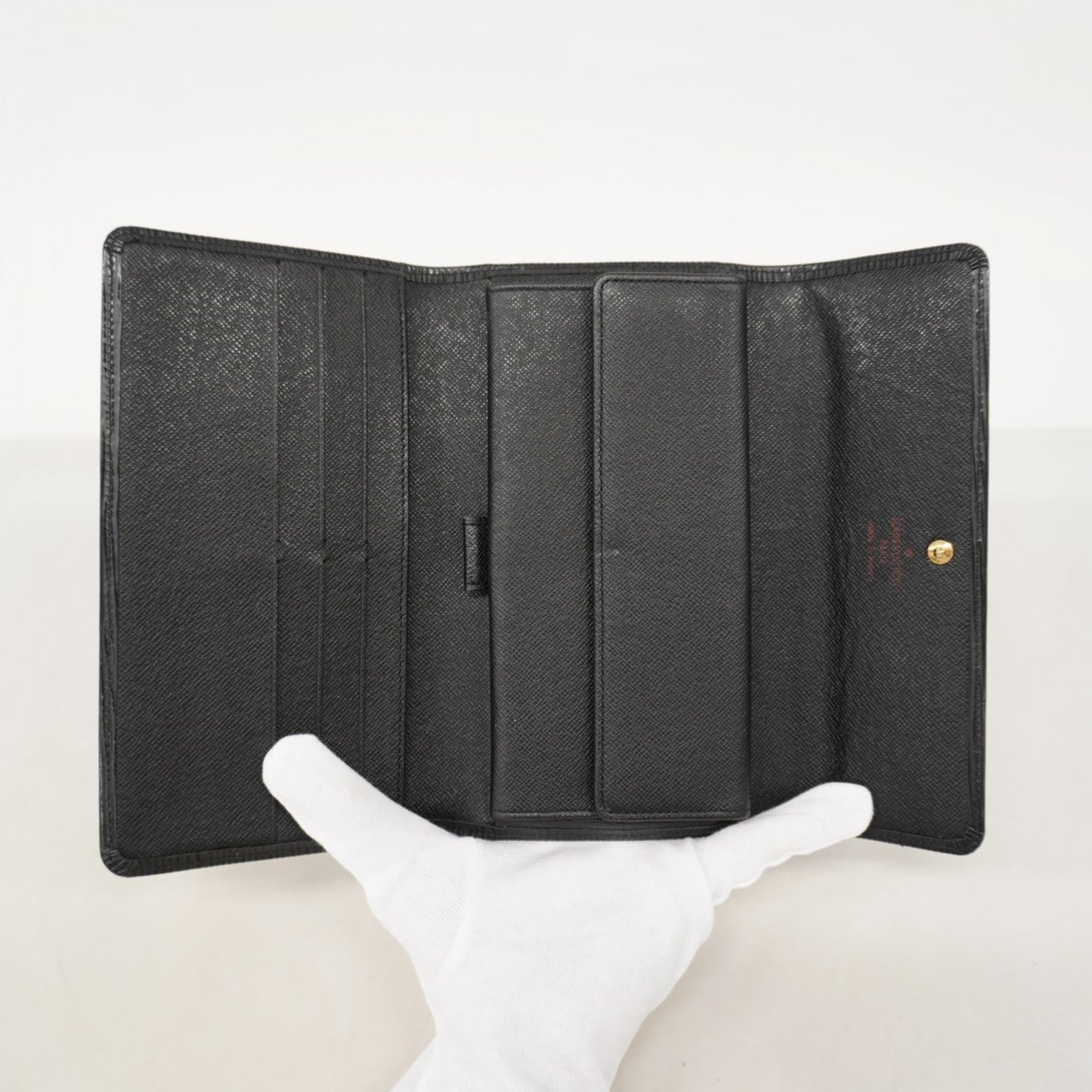 Louis Vuitton Epi Tri-Fold Long Wallet Porte Tresor International M63382 Noir