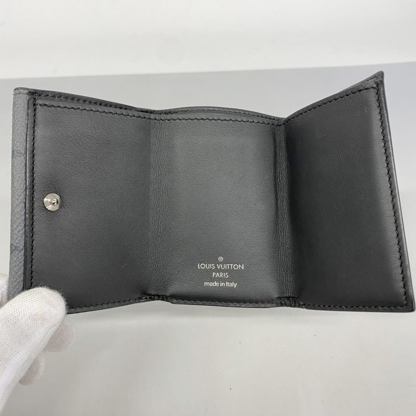 Louis Vuitton Monogram Eclipse Reverse Discovery Compact Wallet M45417