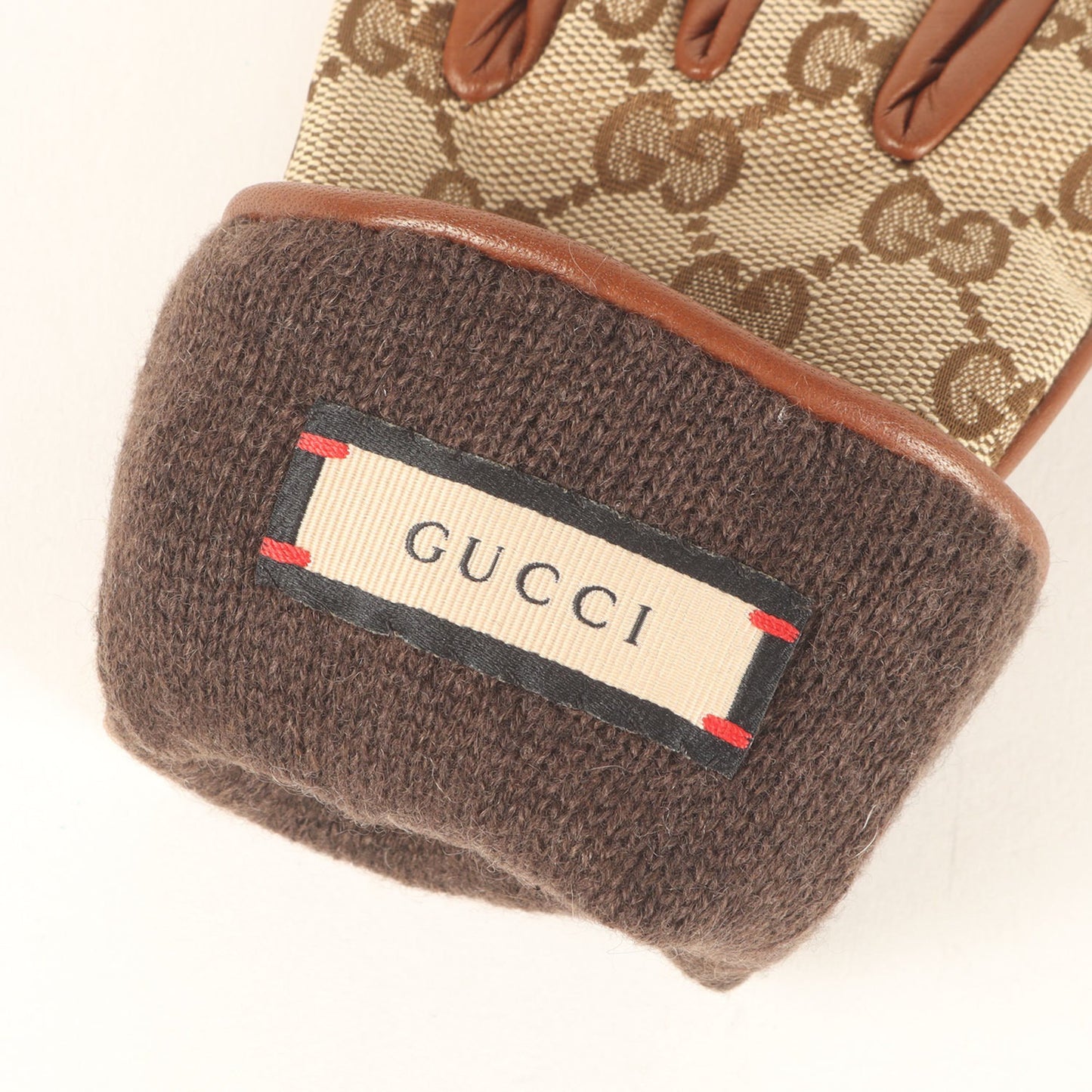 Gucci Men'S Brown Gg Monogram Lamb Leather Gloves With Gold Bits