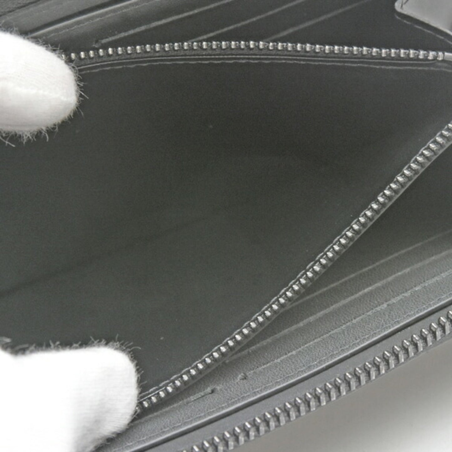 Louis Vuitton Men'S Zippy Wallet