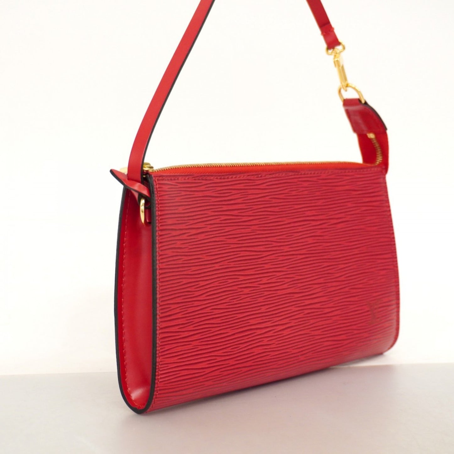 Louis Vuitton Epi Pouch Accessoires M52947 Castilian Red