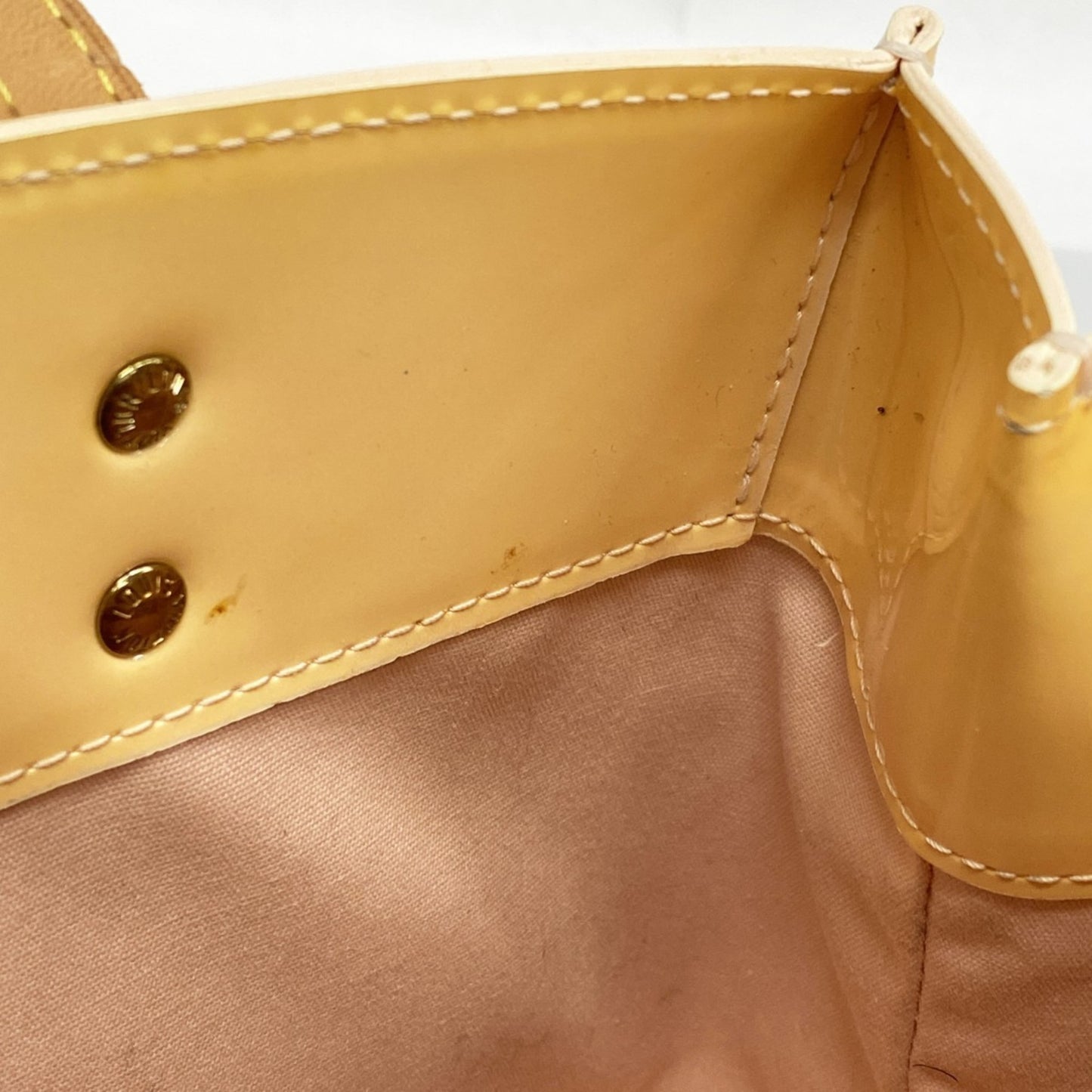 Louis Vuitton Vernis Reed Pm Handbag M91306 Marshmallow Pink