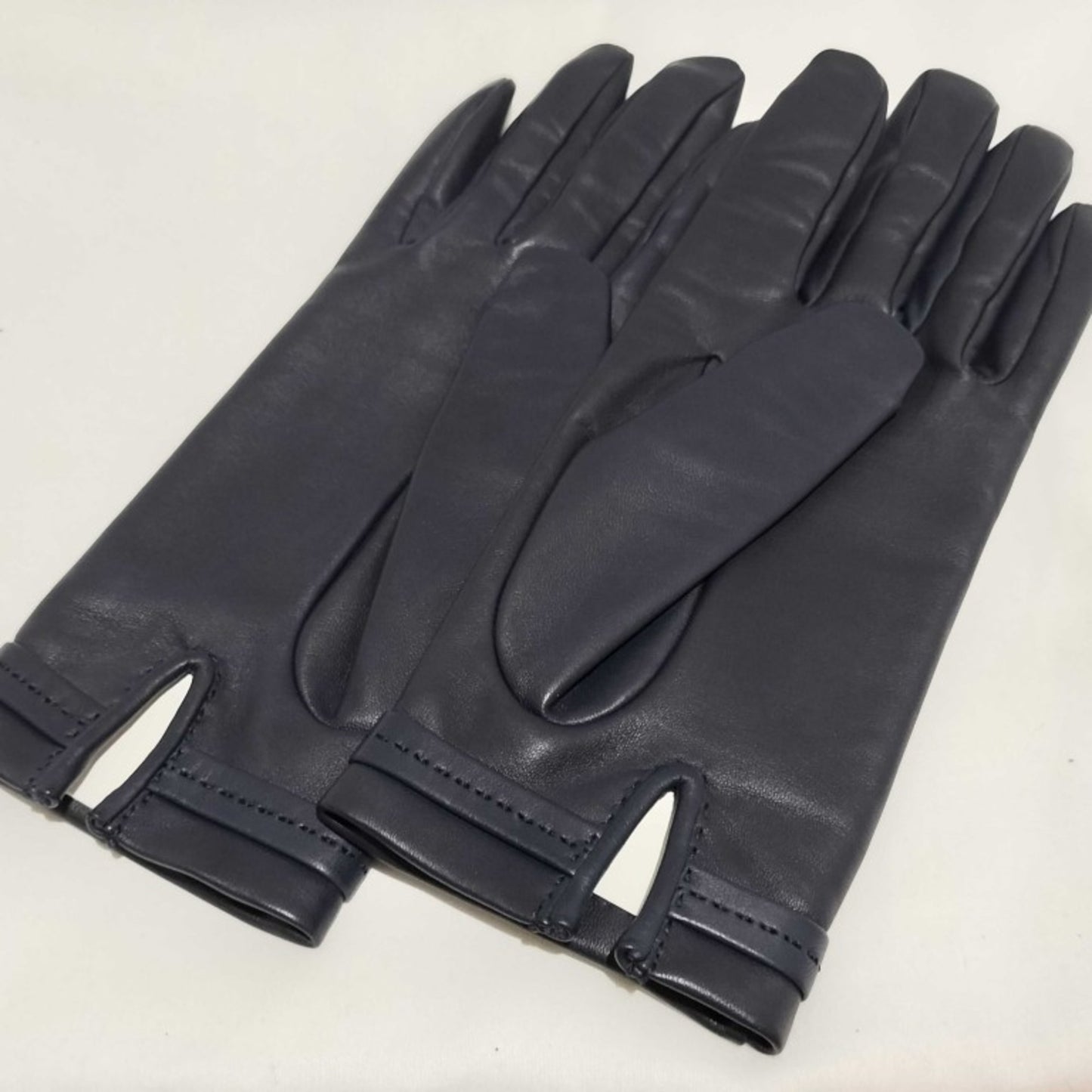Hermes Dream Love Navy Lambskin Gloves