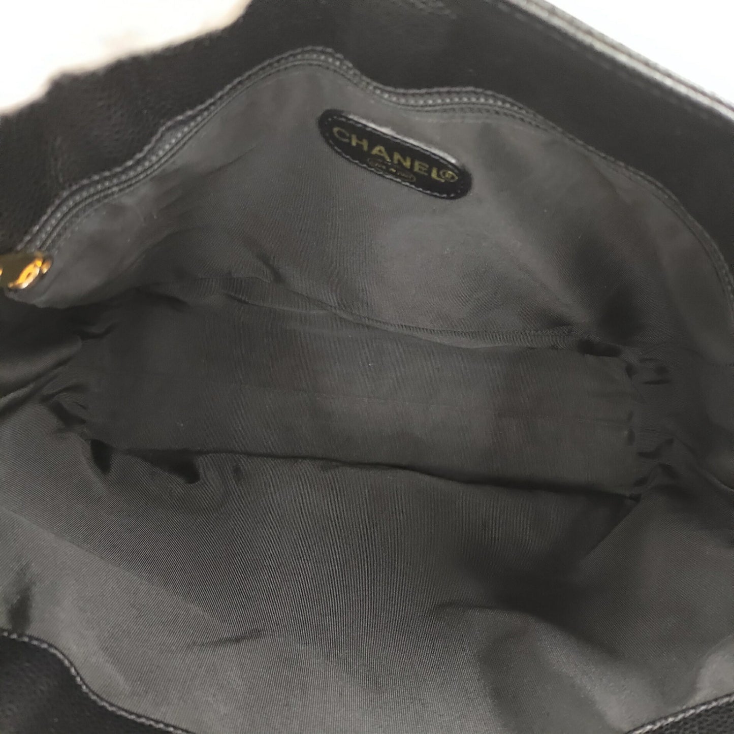 Chanel Caviar Skin Tote In Black