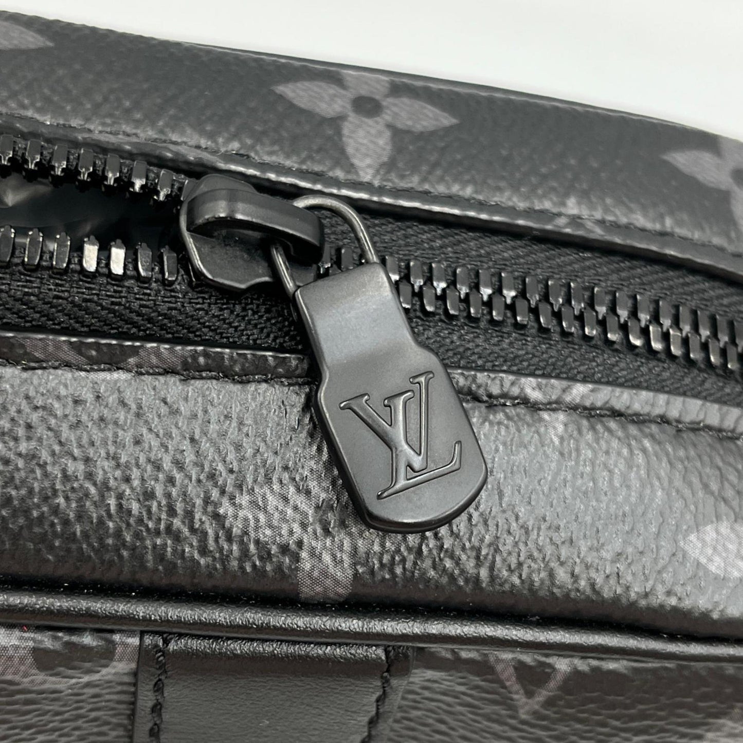 Louis Vuitton Eclipse Pochette Kasai Clutch Bag M82076