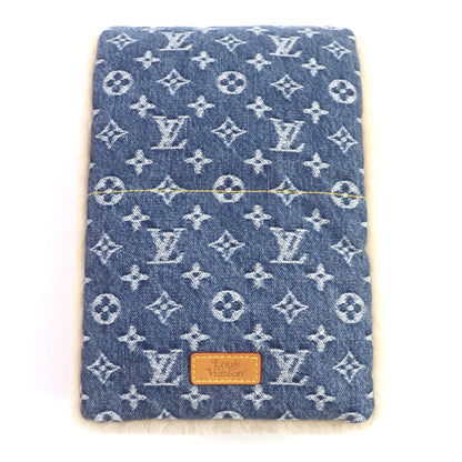 Louis Vuitton Nigo Echarpe Shearling Monogram Denim Leather Patch Reversible Scarf Blue/Beige With