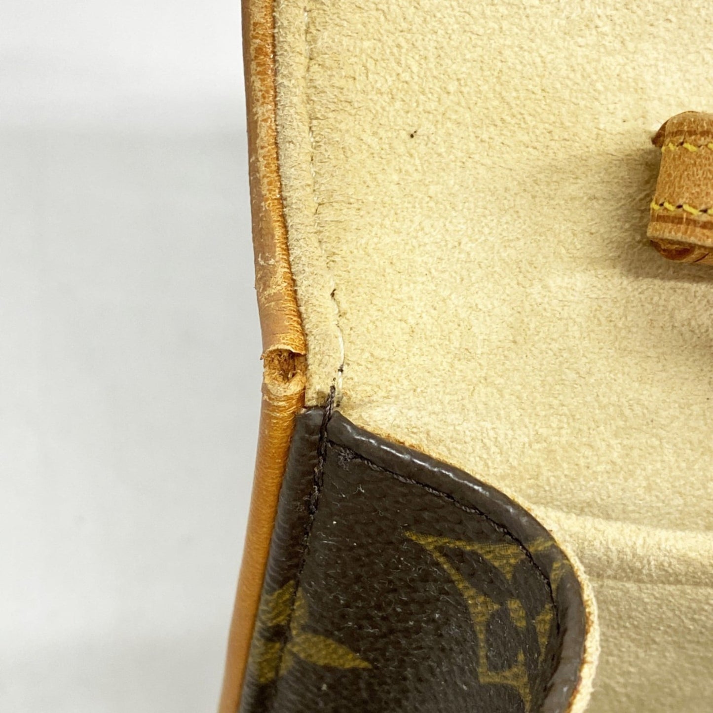 Bag Louis Vuitton Shoulder