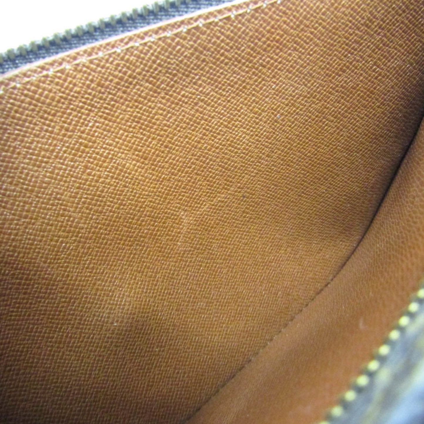 Louis Vuitton Monogram Pochette Lava 23 M51931