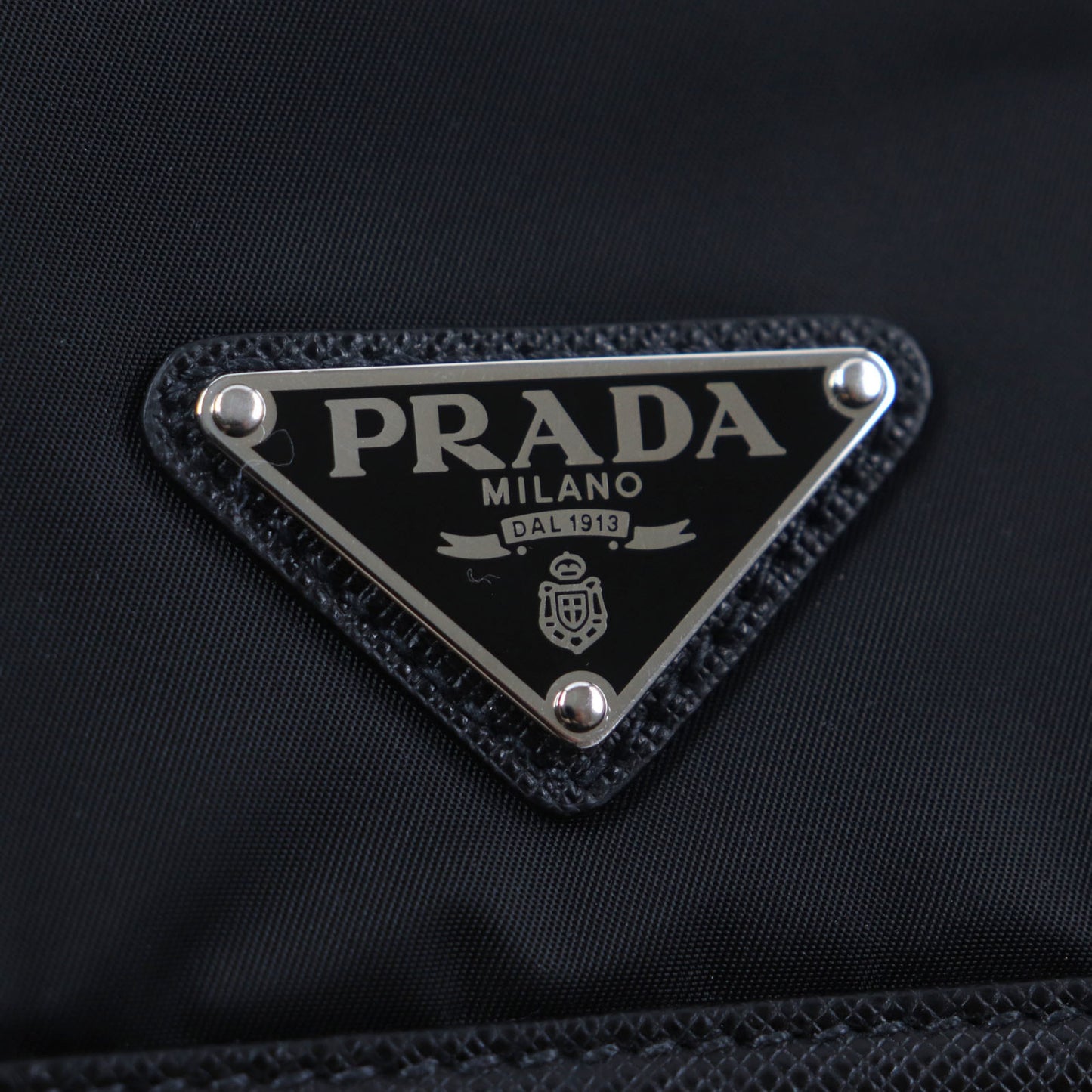 Prada 2Vd034 Triangle Logo Plate With Pouch