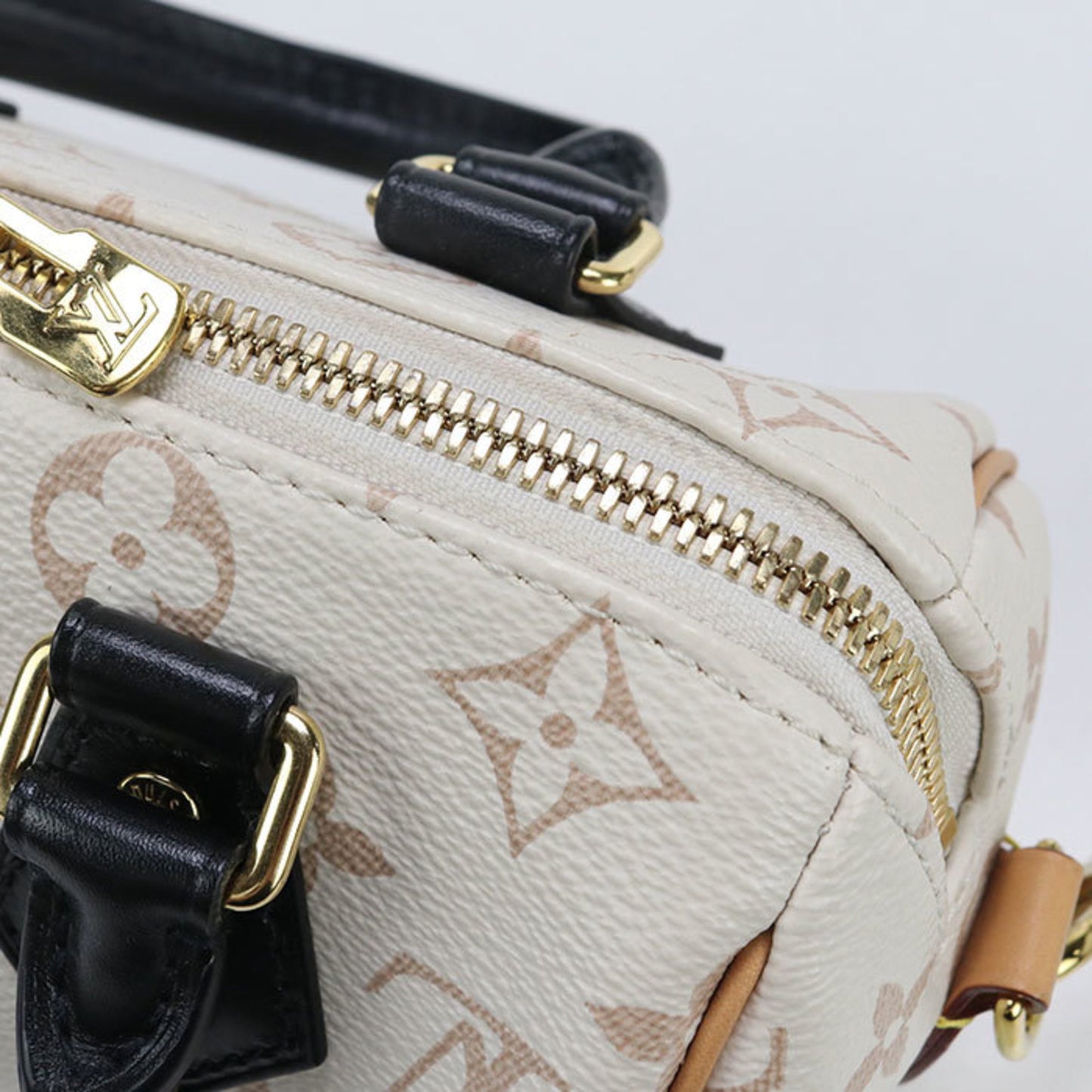 Louis Vuitton Speedy Bandouliere 20 2-Way Monogram Dune Handbag