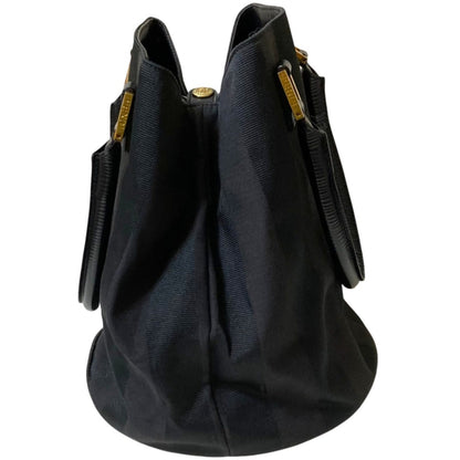 Fendi Vintage Pecan Bucket Handbag In Black