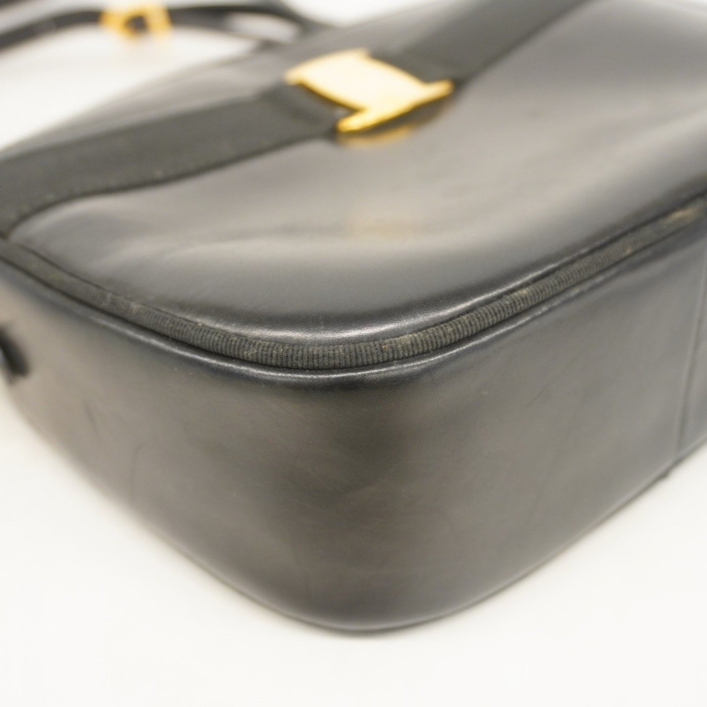 Salvatore Ferragamo Vara Leather Shoulder Bag