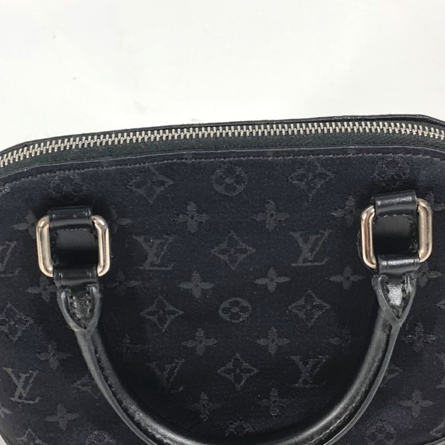 Louis Vuitton M92146 Monogram Satin Little Alma Bag Mini Pouch Handbag Leather
