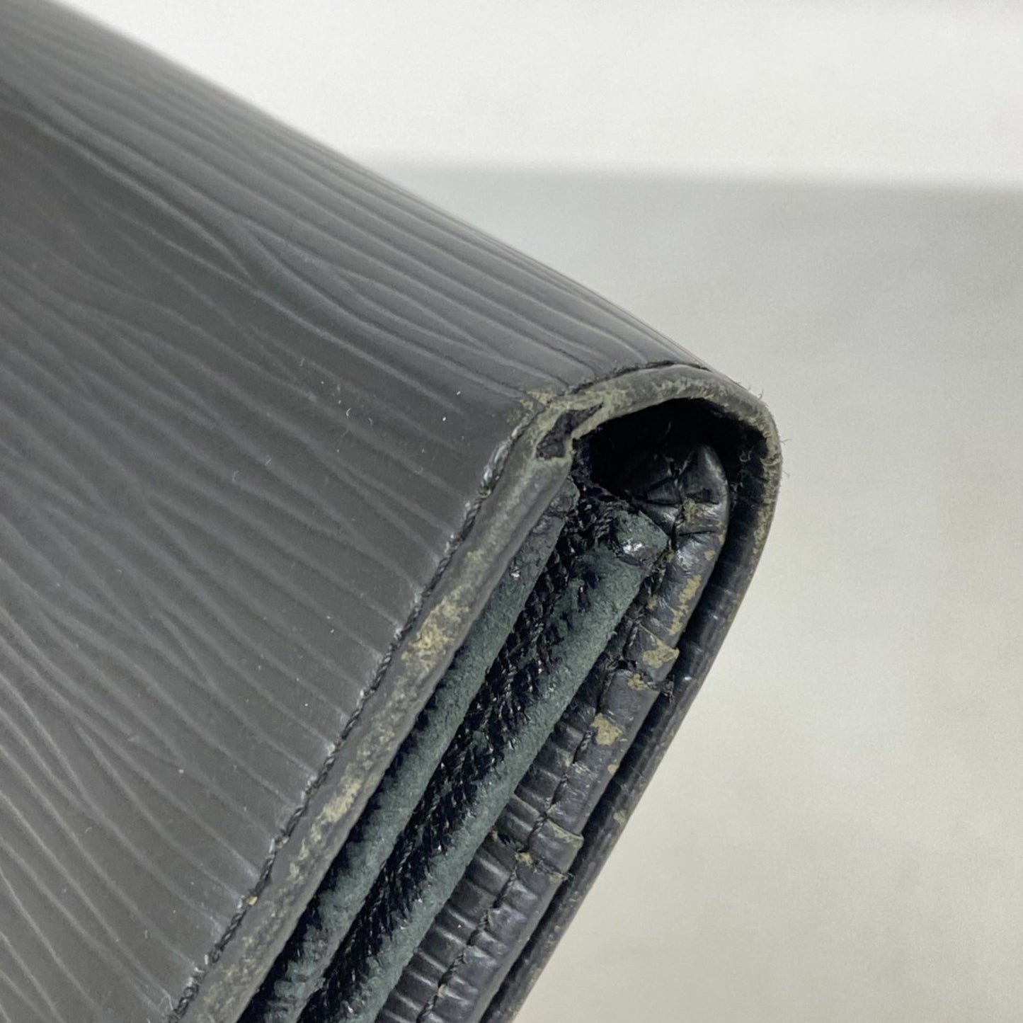 Louis Vuitton Epi Portefeuille Sarah Long Wallet M63742 Noir