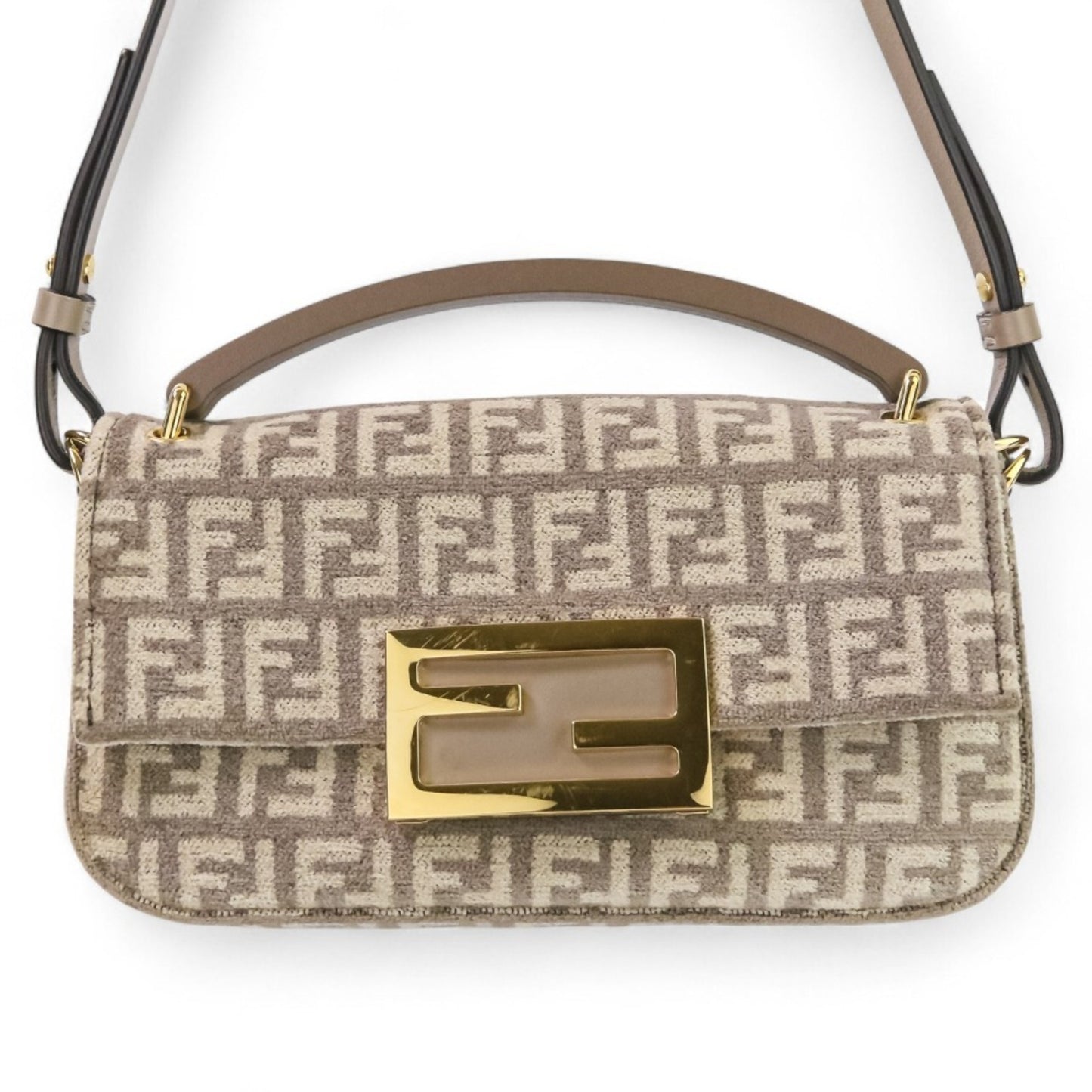 Fendi Zucca Baguette Tapestry Fabric Phone Pouch Shoulder Bag 7As142 Greige