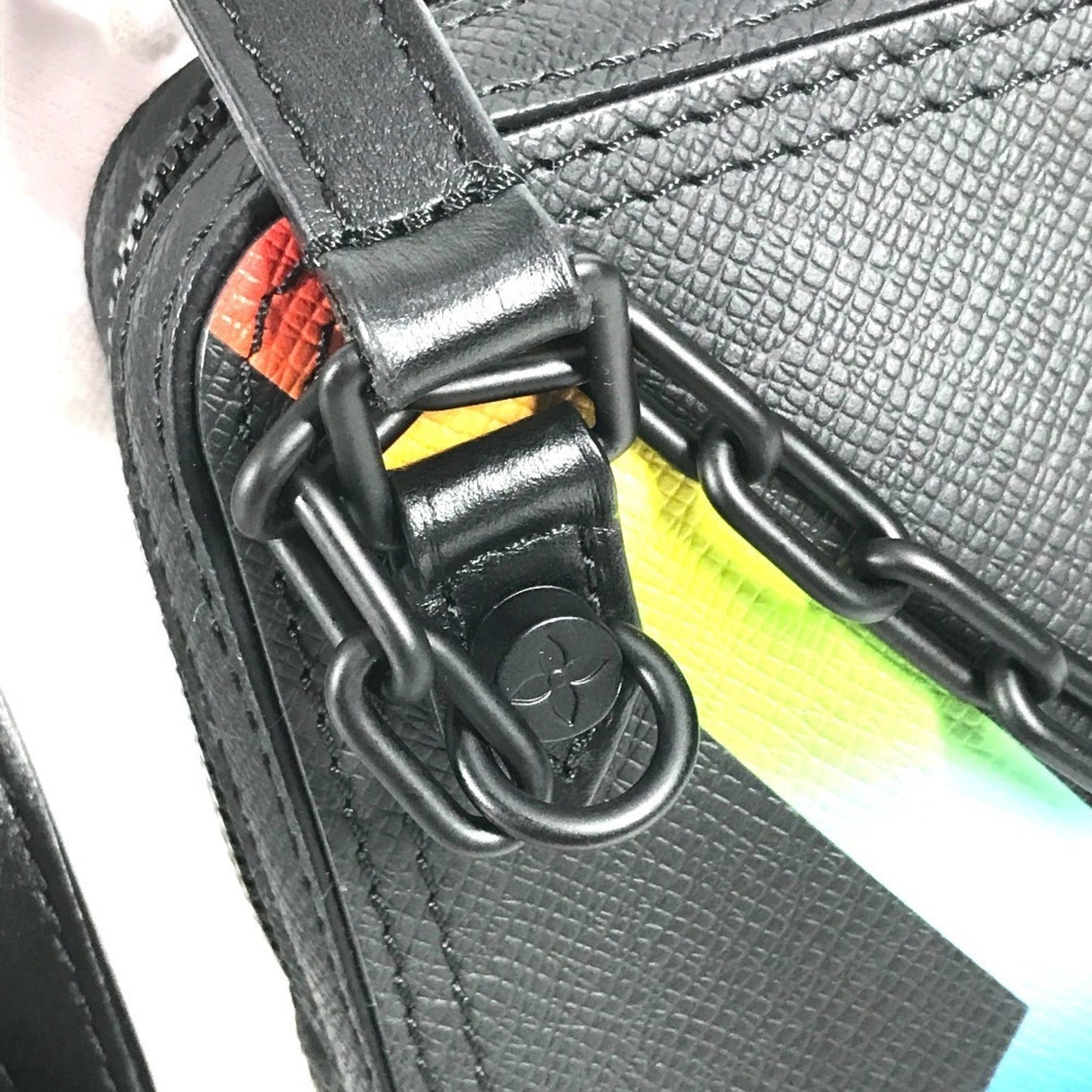 Louis Vuitton M30332 Taiga Rainbow Danube Messenger Pochette Shoulder Bag In Leather