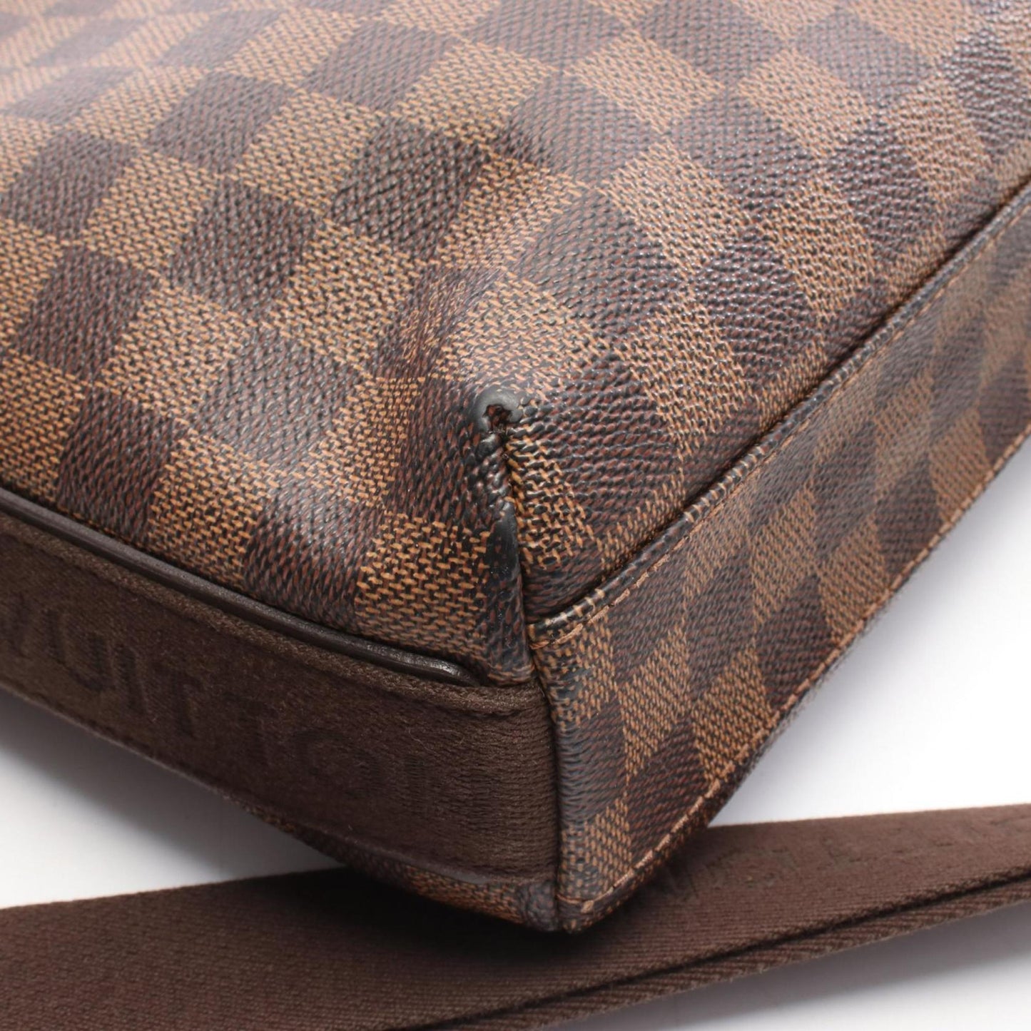 Louis Vuitton Trottero Boule Shoulder Bag