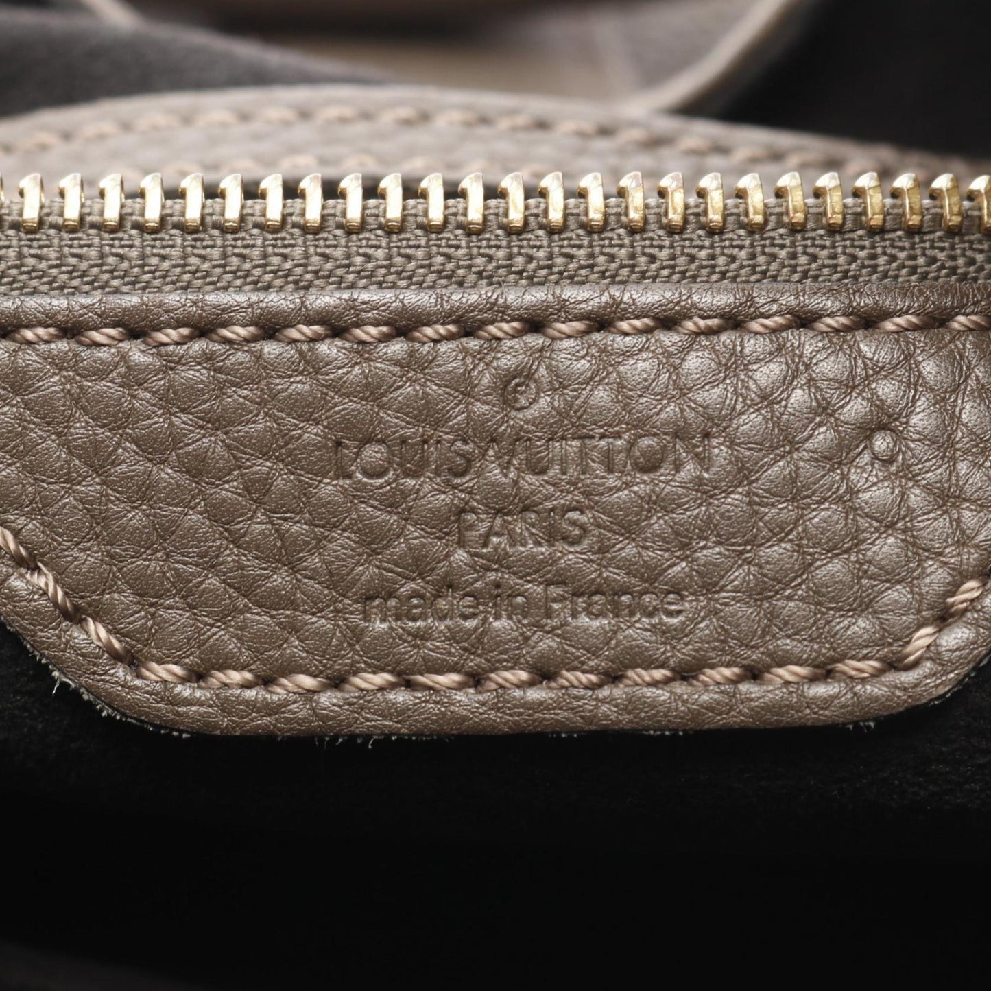 Louis Vuitton Mahina L Griperle Shoulder Bag