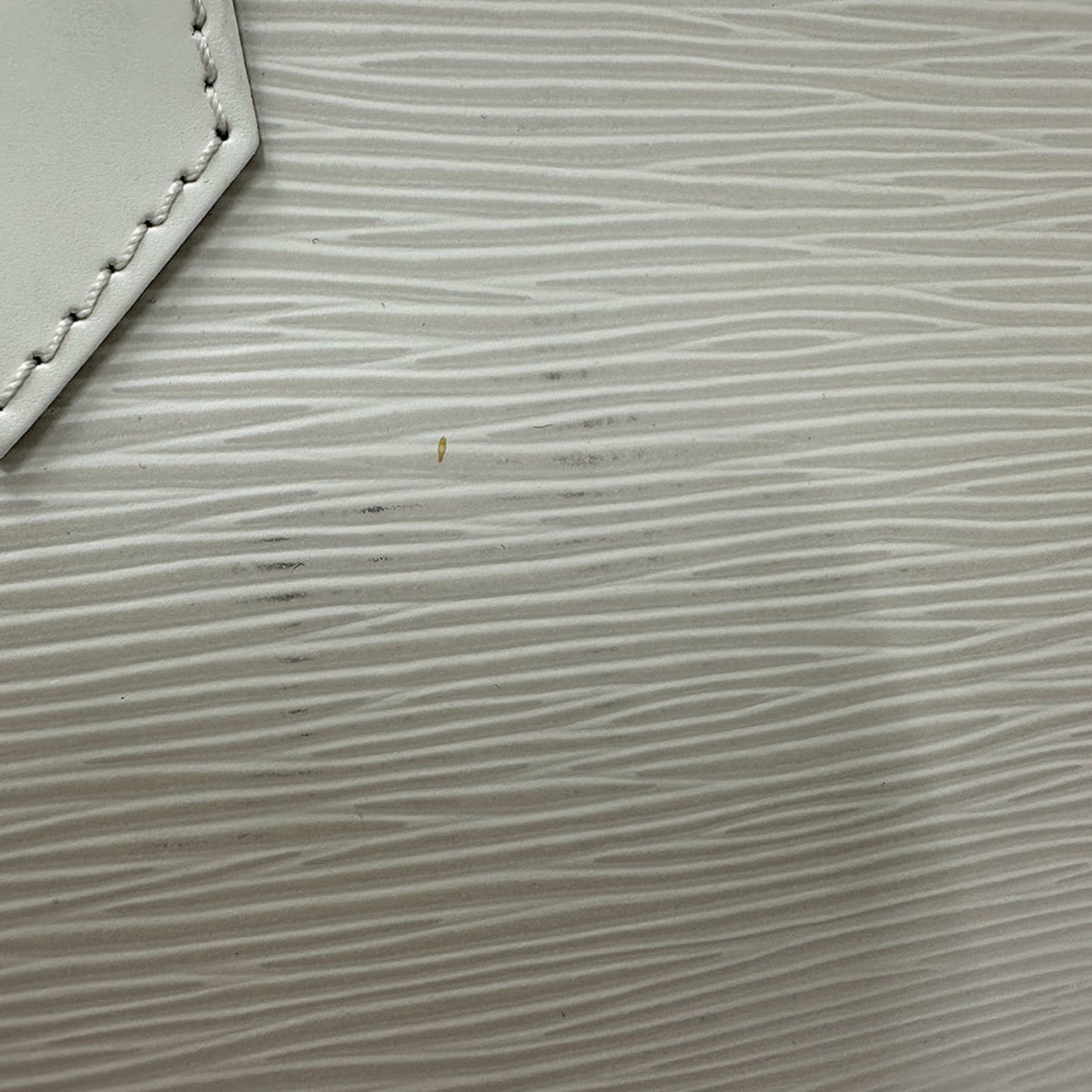 Louis Vuitton Epi Leather Alma Ivoire Handbag M4030J White