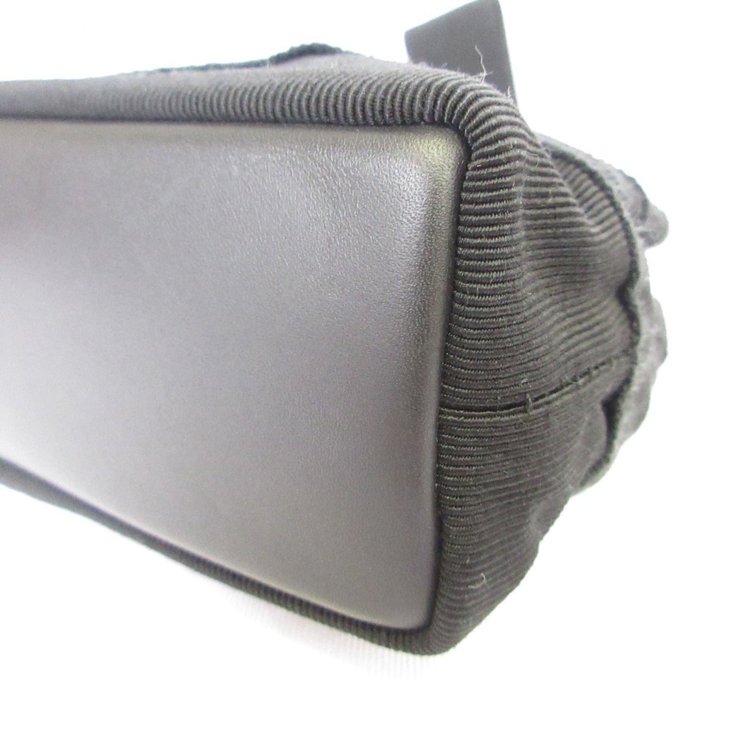 Salvatore Ferragamo Vara Hardware Handbag In Black