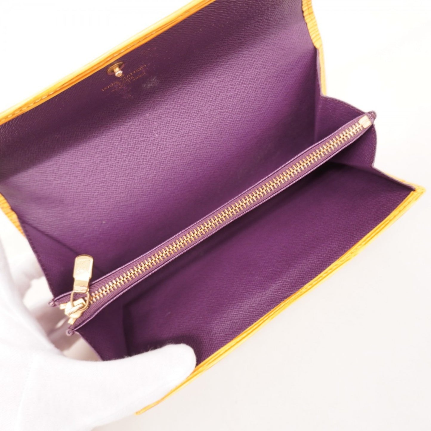 Louis Vuitton Epi Leather Long Wallet Porte Monnaie Credit M63579