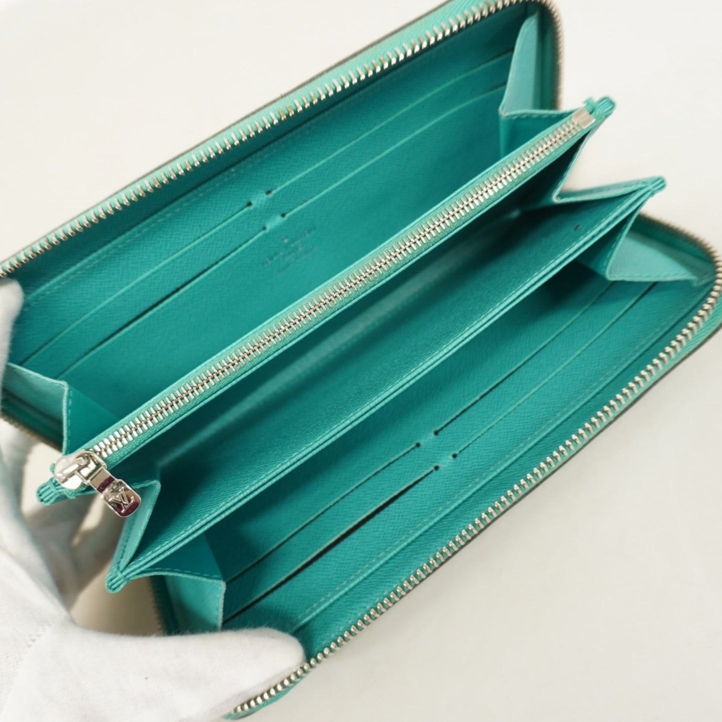 (Bi-Fold) Louis Vuitton Long Wallet