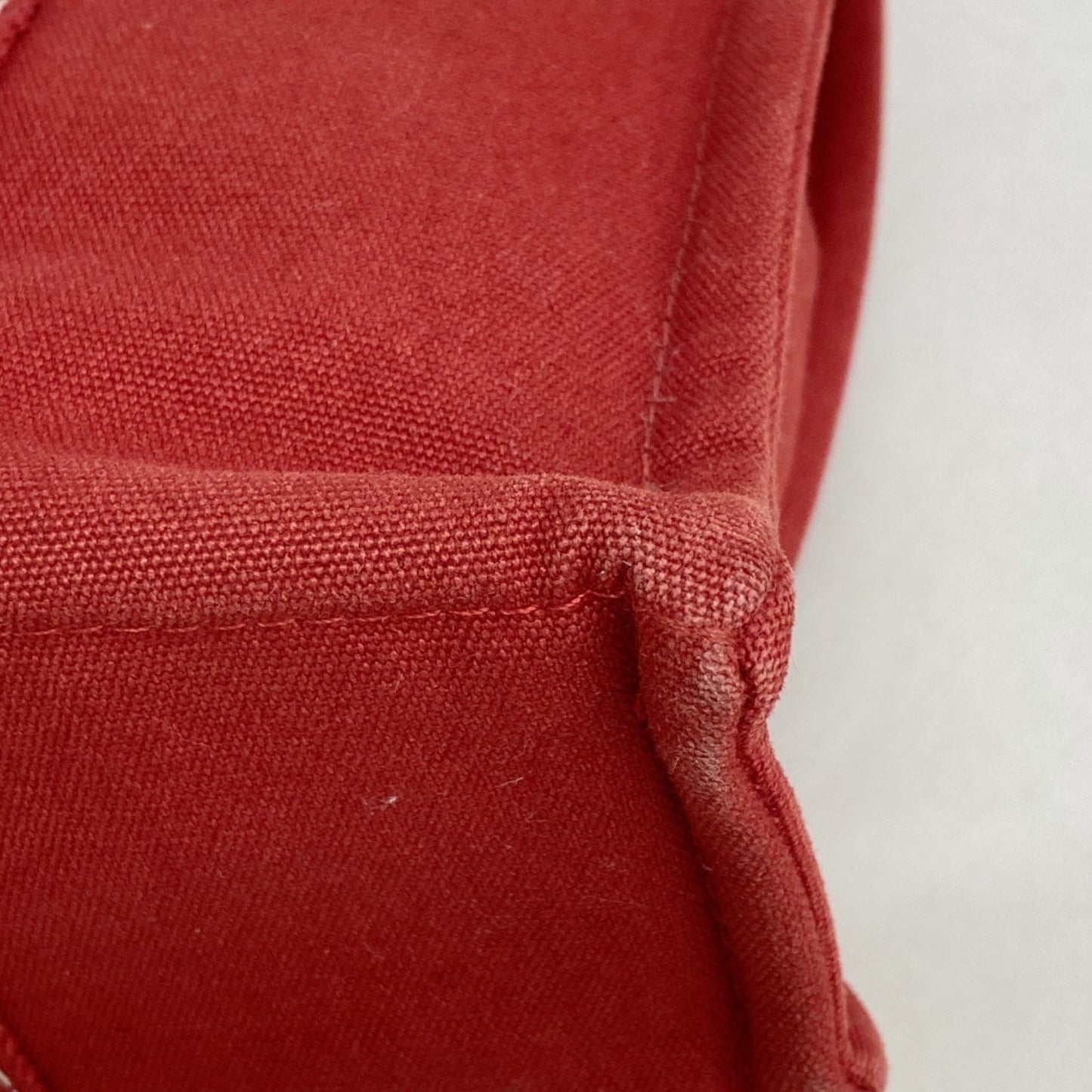 Hermes Herms Deauville Pm Tote Bag In Red Canvas