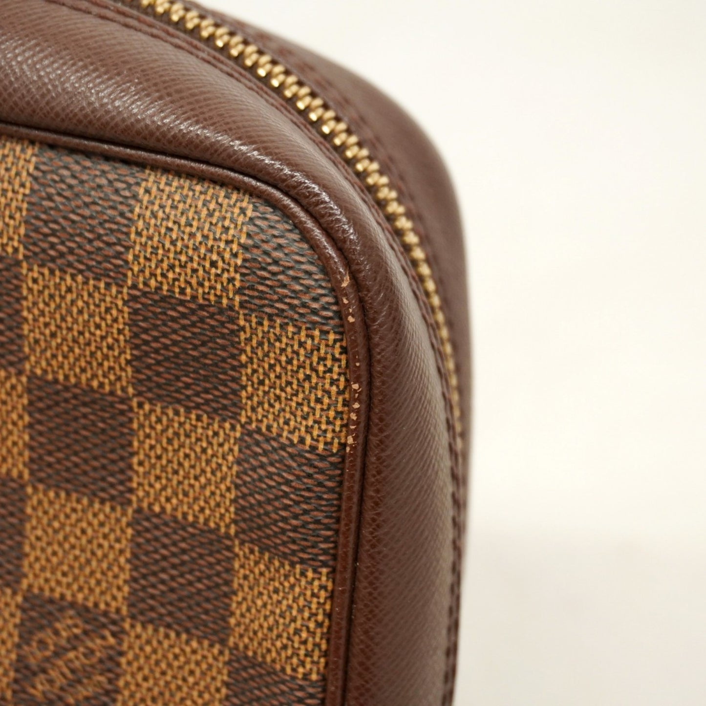 Louis Vuitton Damier True Toilet Pouch N47623 Ebene