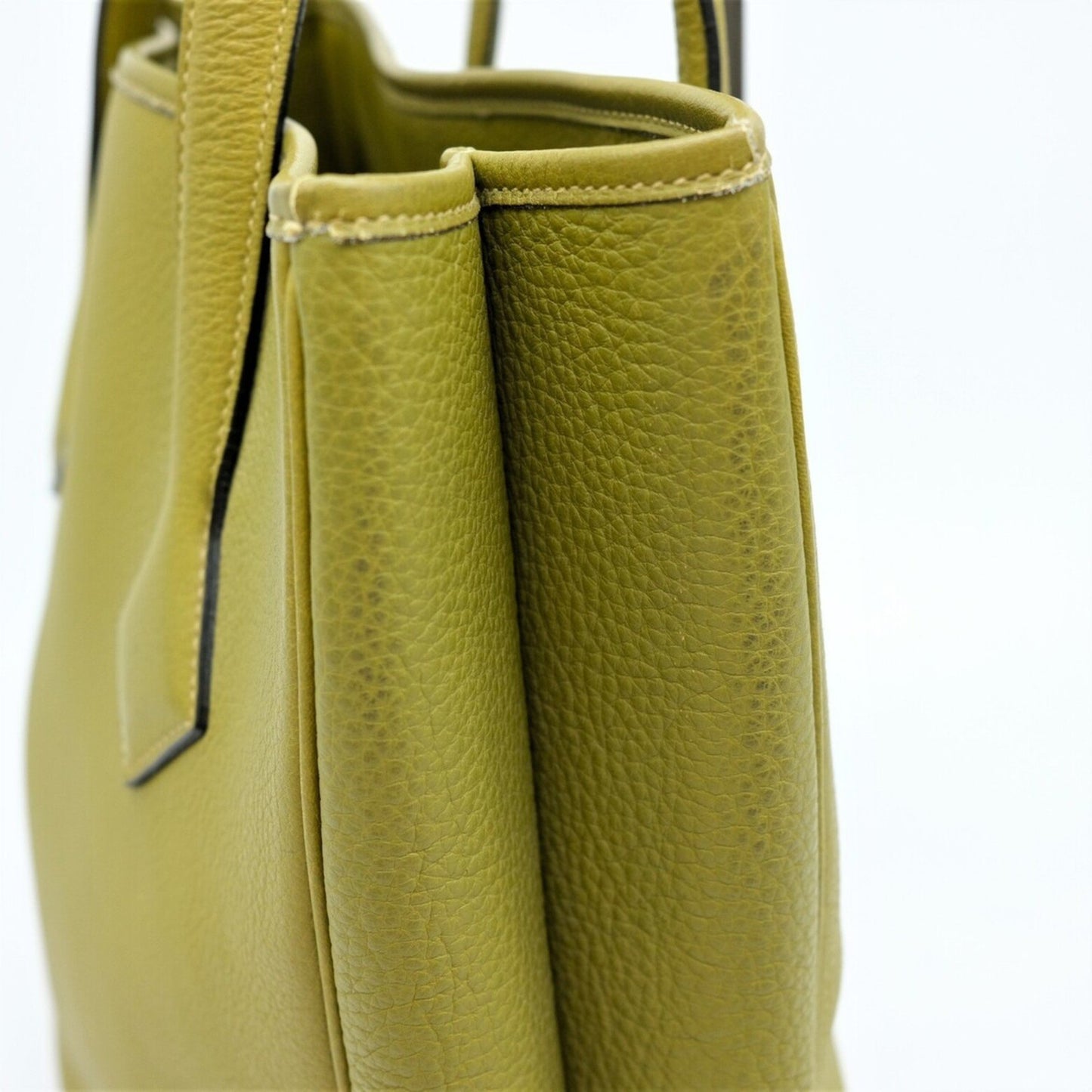 Hermes Victoria Cabas 32 Tote Bag In Taurillon Clemence Anise Green