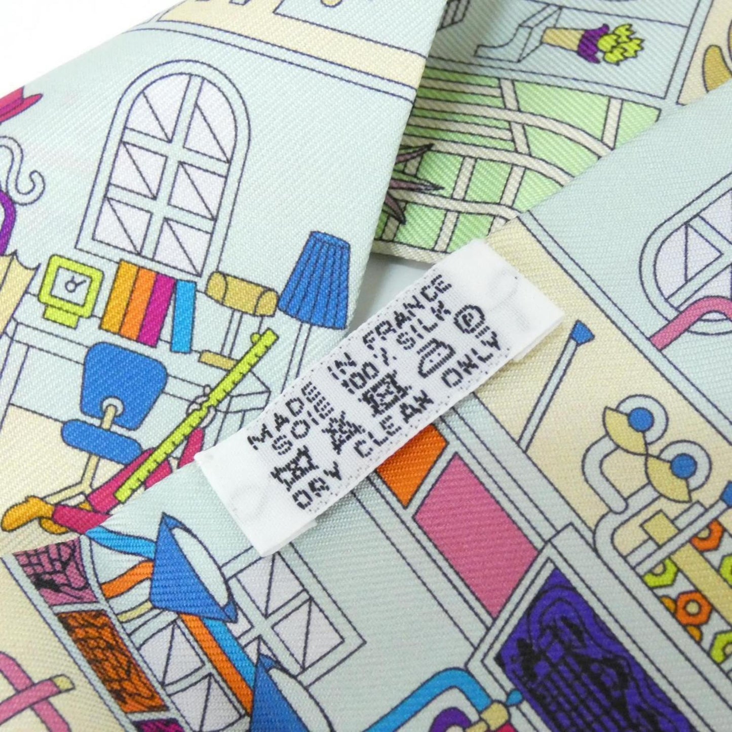 Hermes Herms La Maison Des Carres Twilly Scarf 062941S