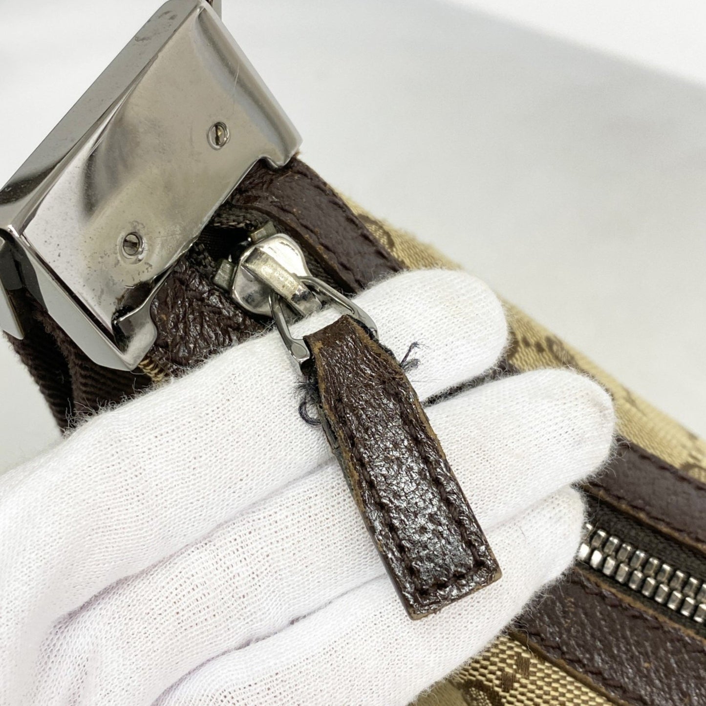 Gucci Gg Canvas Shoulder Bag 1227901 Brown