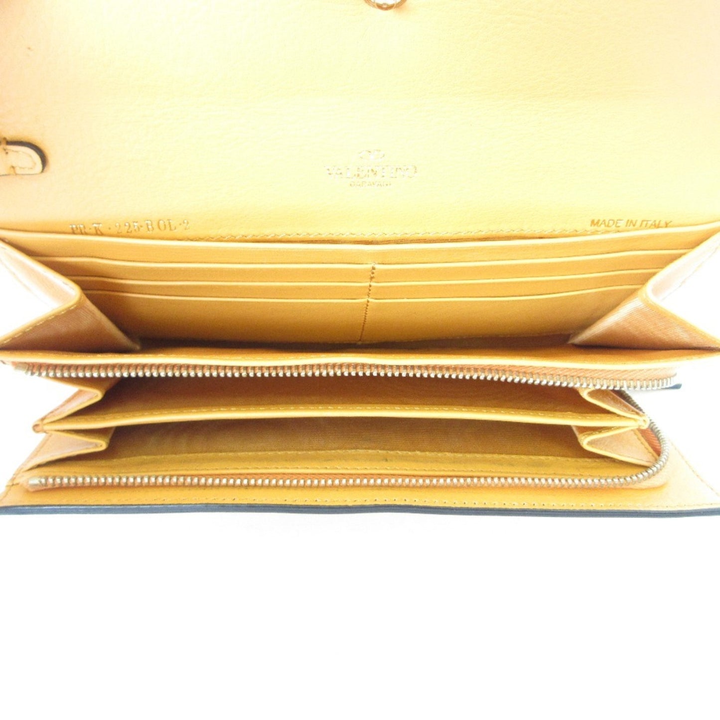 Valentino Garavani Rockstud Long Flap Wallet