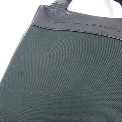 Louis Vuitton Taiga Beluga Shoulder Bag