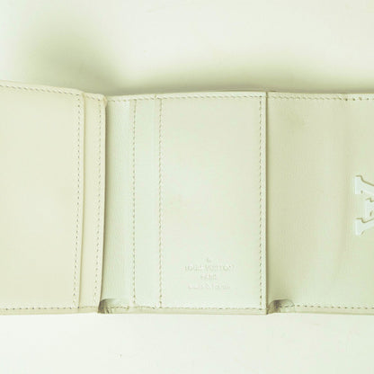 Louis Vuitton Portefeuille Capucines Xs Taurillon Leather White Tri-Fold Wallet