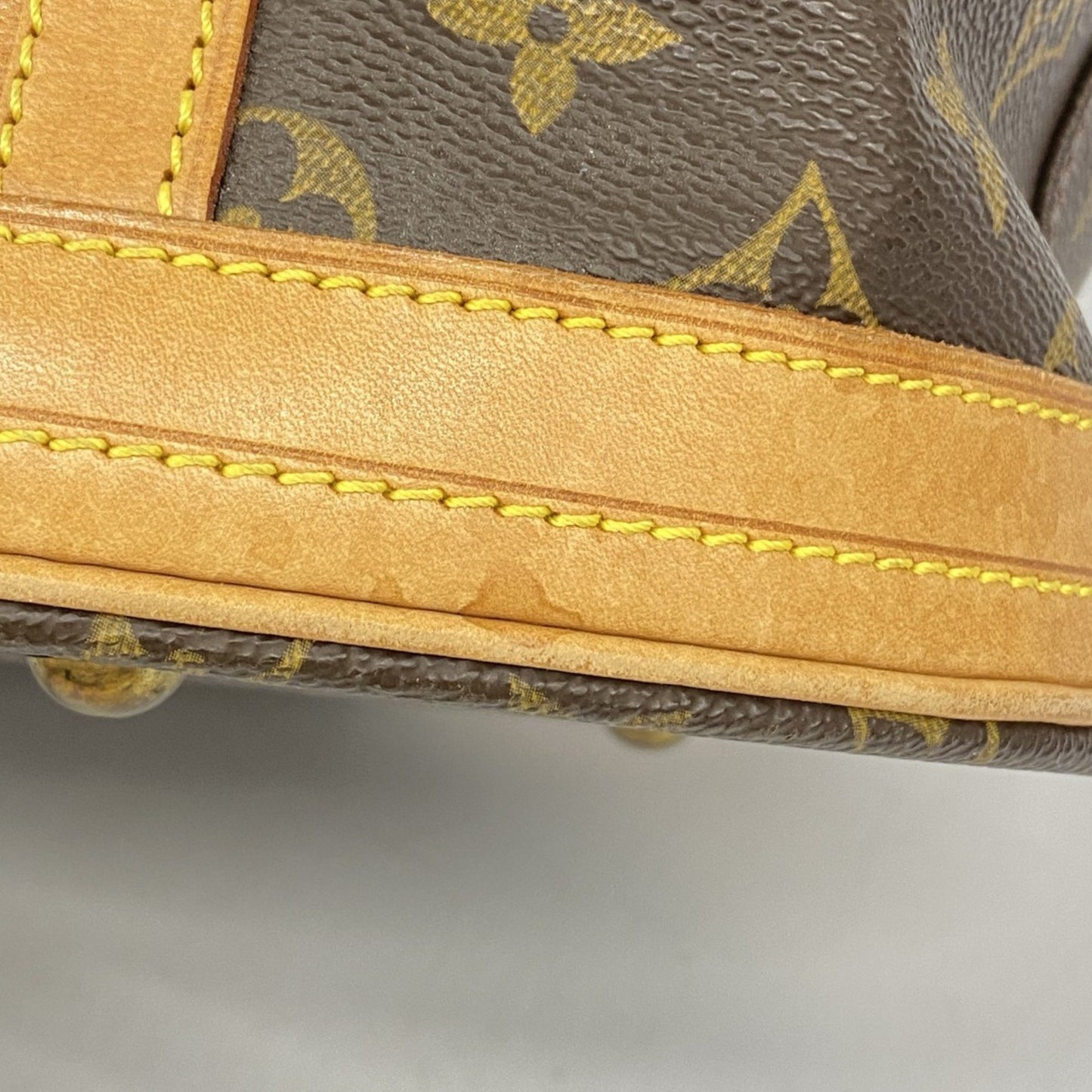 Louis Vuitton Monogram Bucket Gm Tote Bag M42236 Brown