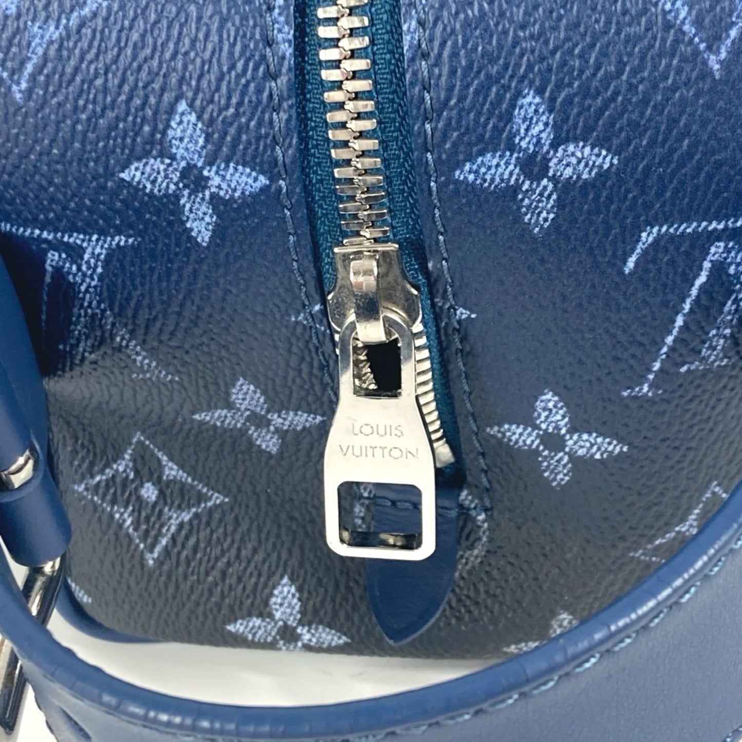 Louis Vuitton M11559 Monogram Lv Fall Pharrell Williams Locker Dopp Kit Bag Pouch Clutch Second
