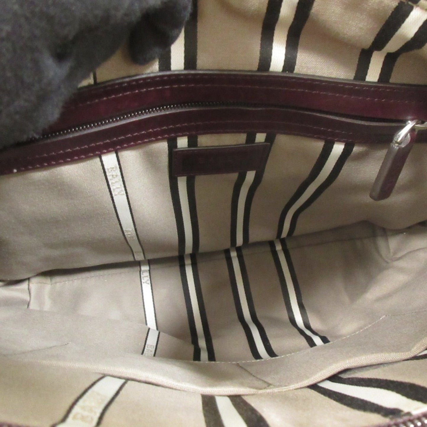 Bally Tepolt Leather Flap Messenger Shoulder Bag Burgundy Red