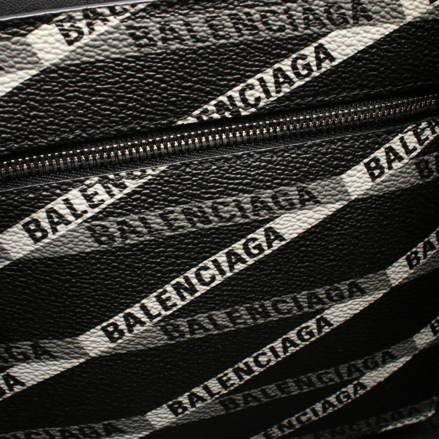 Balenciaga Everyday Xxs Tote Bag