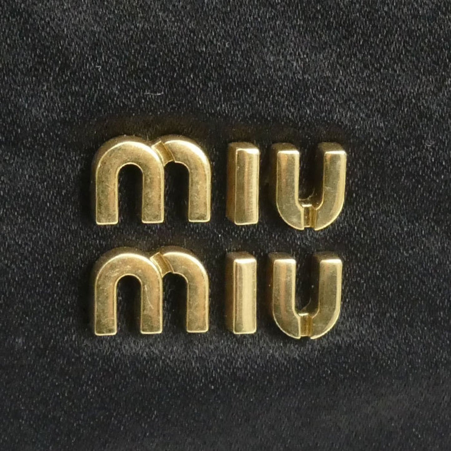 Miumiu Duchess Pouch Black 5Ng010 2Ctb F0002