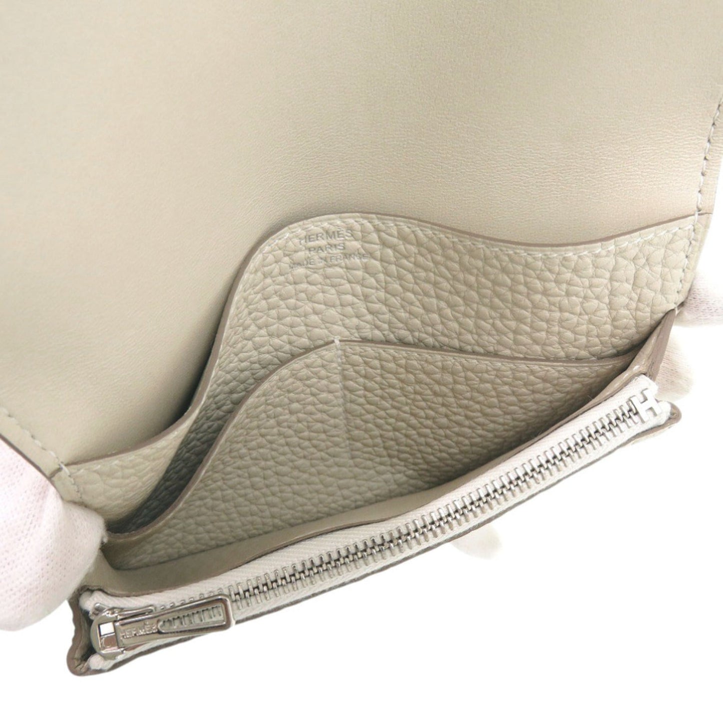 Unused Herms Dogon Compact Taurillon Clemence Beton Bifold Wallet