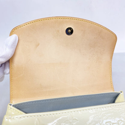 Louis Vuitton Vernis Bisque Bay Pm Shoulder Bag M91187 Pearl