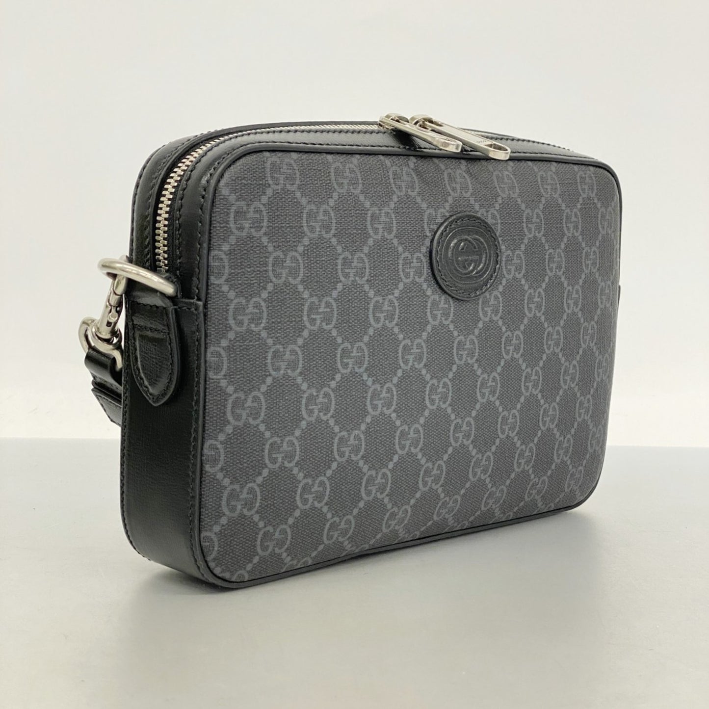 Gucci Gg Supreme Clutch Bag 703468 Black 2-Way